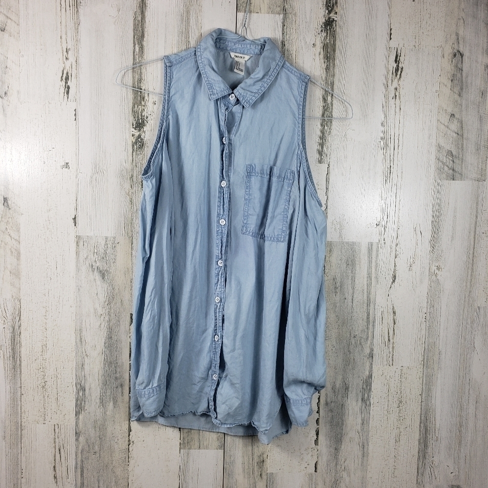 Forever 21 light blue cold shoulder chambray long sleeve shirt women's size S